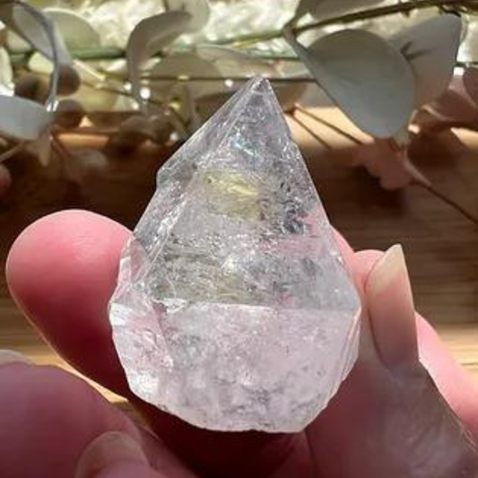 Apophyllite Point