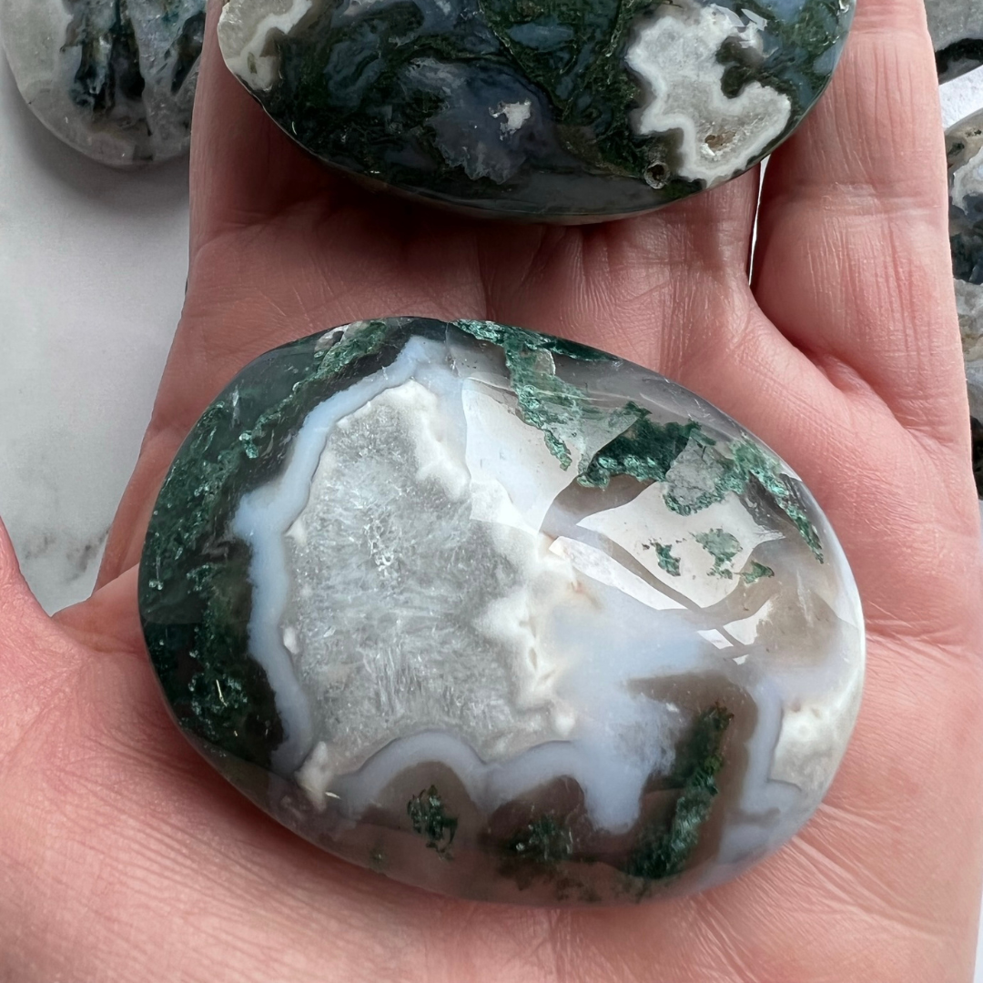 Moss Agate Palmstone Medium