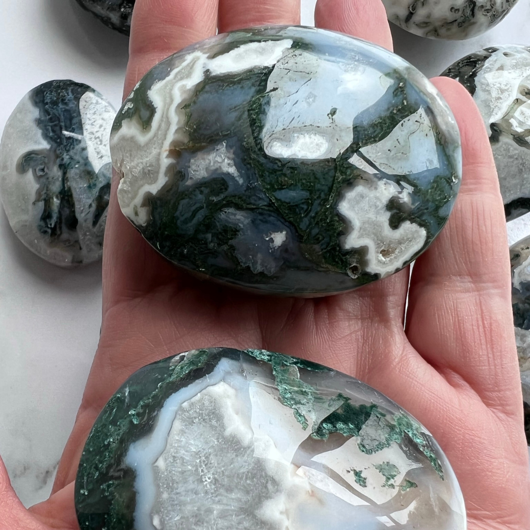 Moss Agate Palmstone Medium