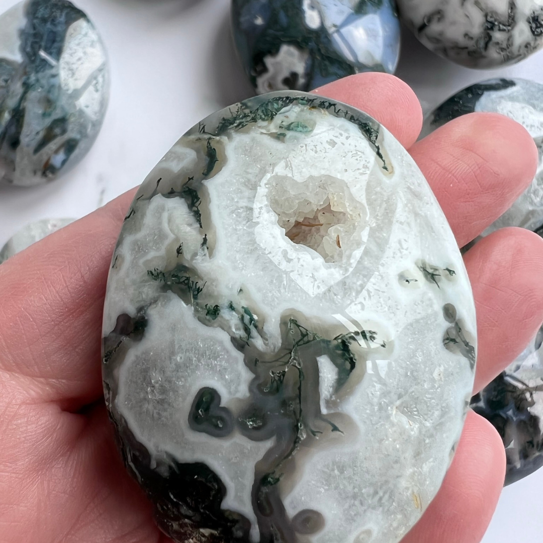 Moss Agate Palmstone Medium